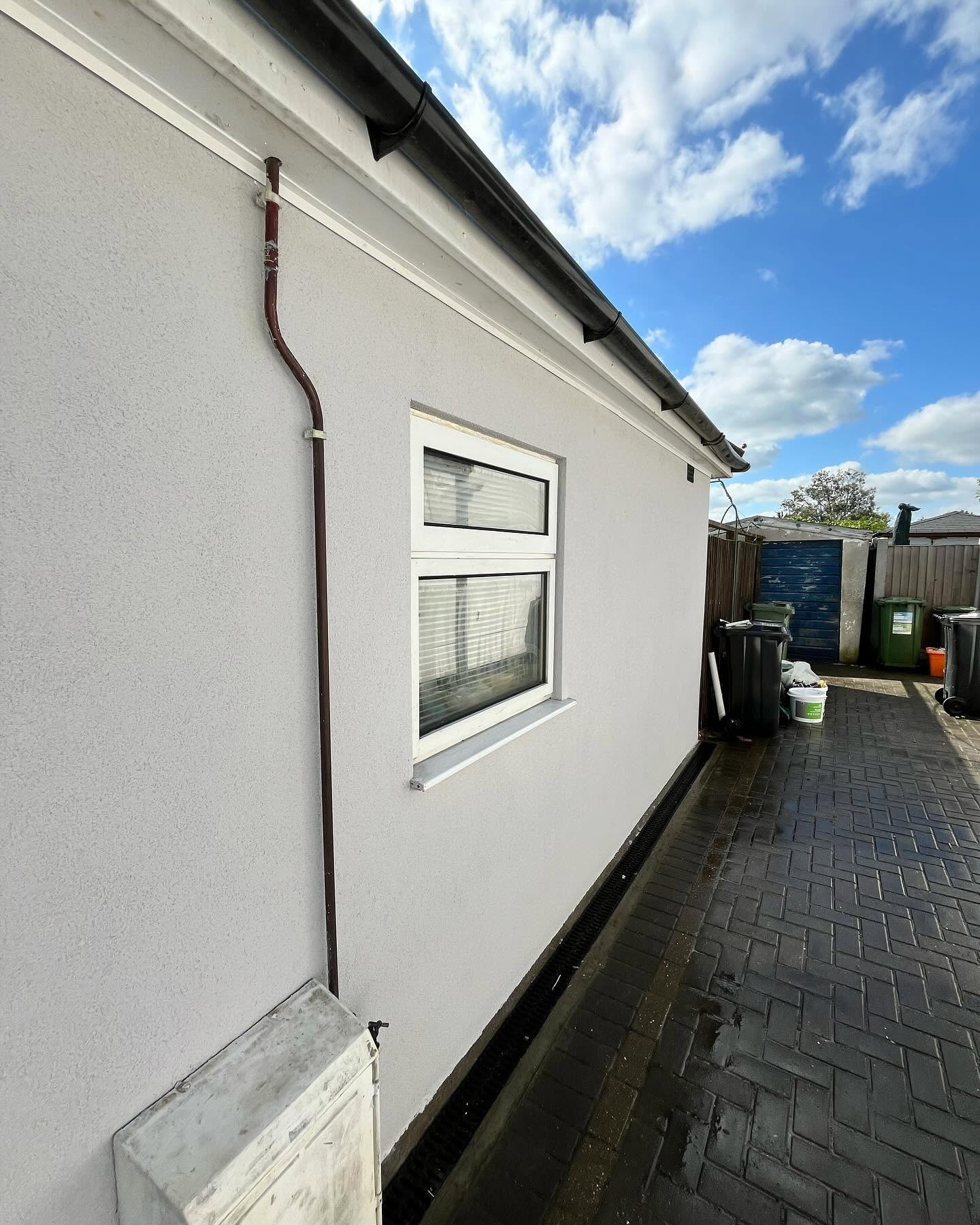 The same Southend property after silicone rendering by Sayers Plastering